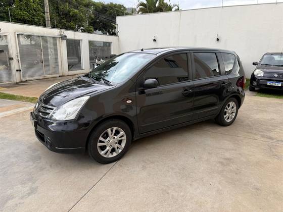 NISSAN LIVINA 1.8 S 16V FLEX 4P AUTOMÁTICO
